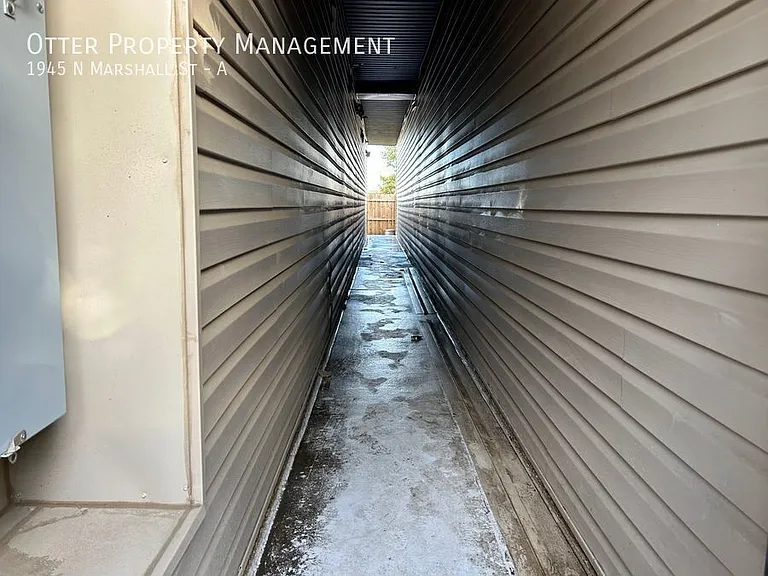 1945 N Marshall St #A — Photo 38