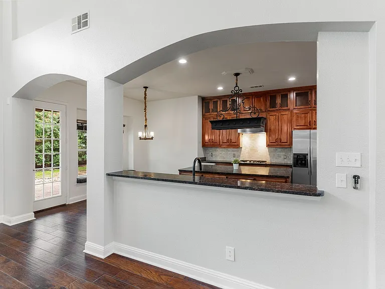 2417 Brenham Dr — Photo 12