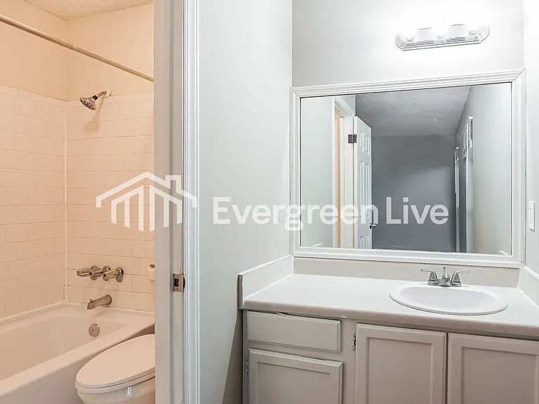 746 Pinkston St — Photo 13