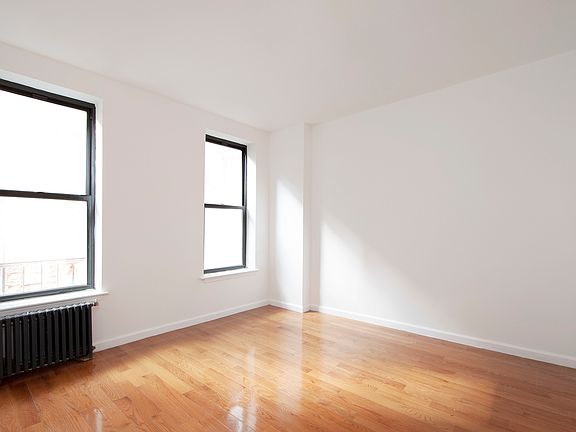3rd image of 338 E 15th St APT 7B
