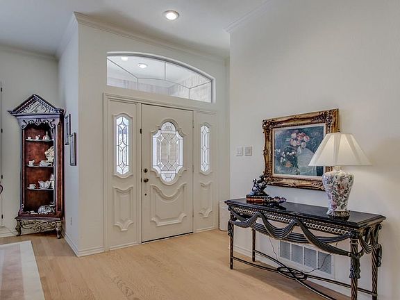 5th image of 6800 Nob Hill Dr
