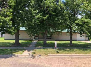 313 S Dodge Ave, Bucklin, KS 67834