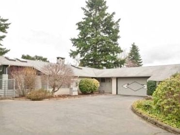 Front view XLG driveway