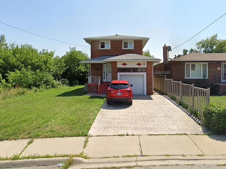 8 York St #BASEMENT — Photo 1
