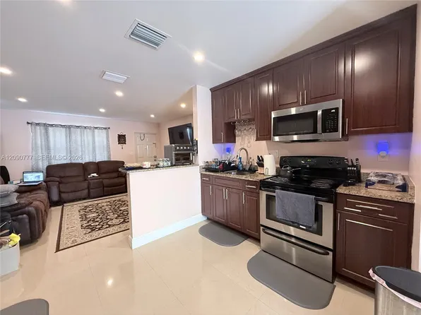 1878 NW 45th Ct, Tamarac, FL 33309
