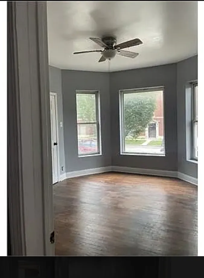 3 bed, 1300 sqft, $1,799 — Photo 1