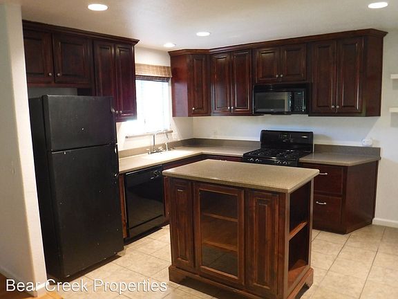2nd image of 2157 Eucalyptus St