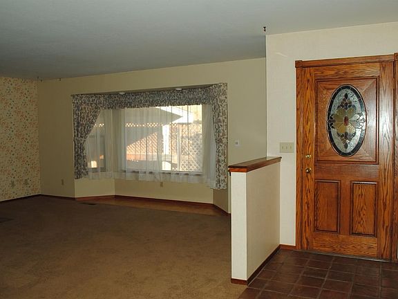 4th image of 1080 Tawny Ln