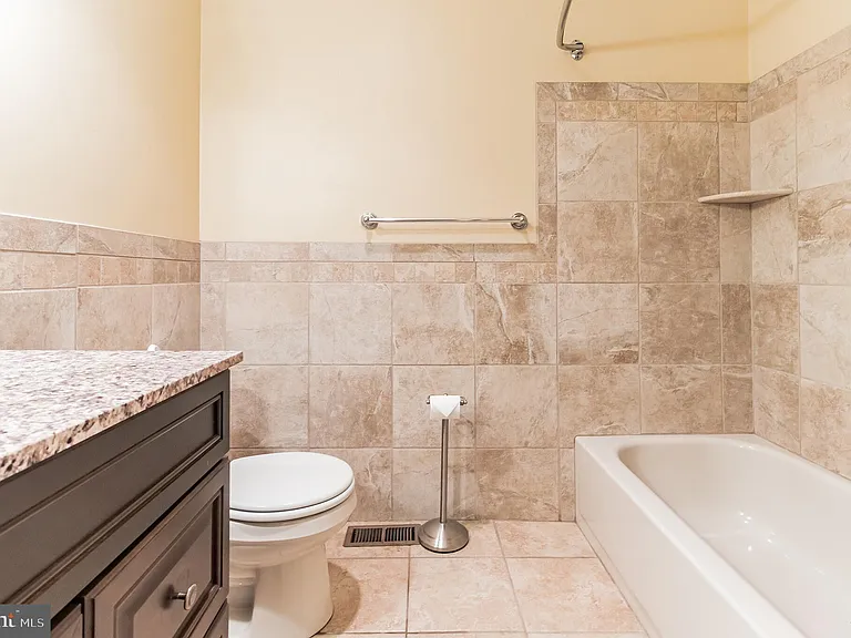 48 Stonehurst Ct — Photo 24