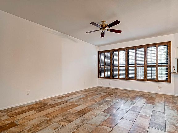 5th image of 9400 Doliver Dr APT 8