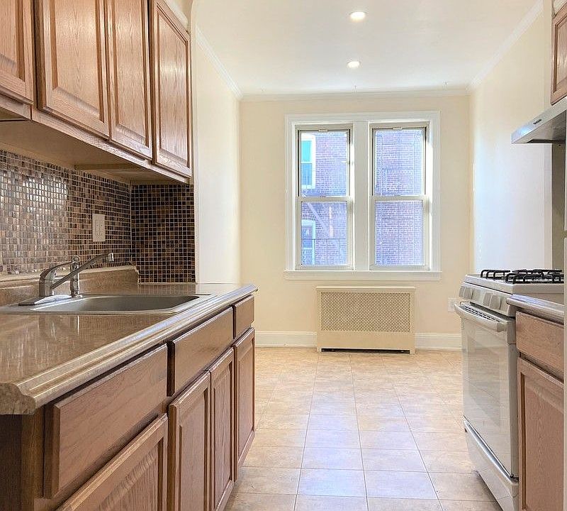 1st image of 35-24 29th St #2