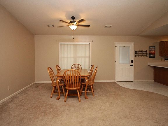 3rd image of 1201 Daniel Dr