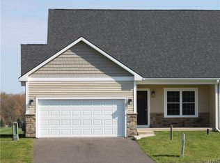 8088 Forest Ridge Ln, Baldwinsville, NY 13027