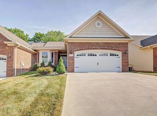 944 W Baywood Dr, Bloomington, IN 47403