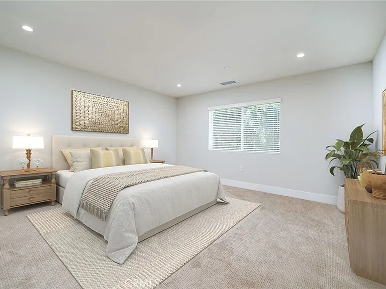 798 N Amelia Ave #A — Photo 19