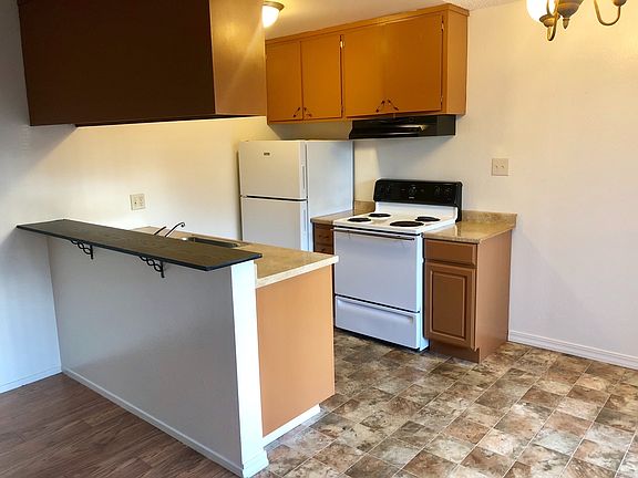 4th image of 2233 Grant St APT 11