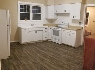 210 S Main St, Hooper, NE 68031