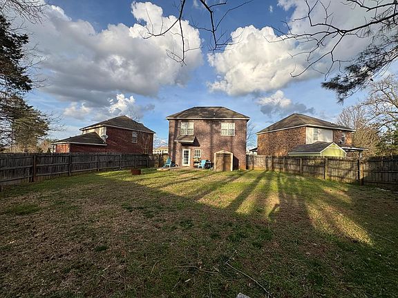 4th image of 722 Southpointe Commons Loop