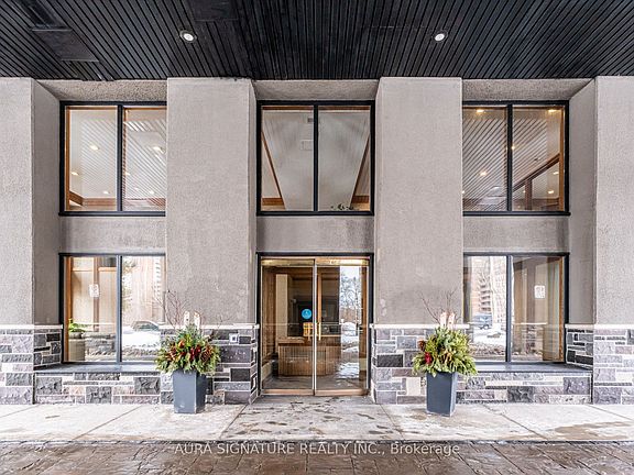 2nd image of 40 Richview Rd #203