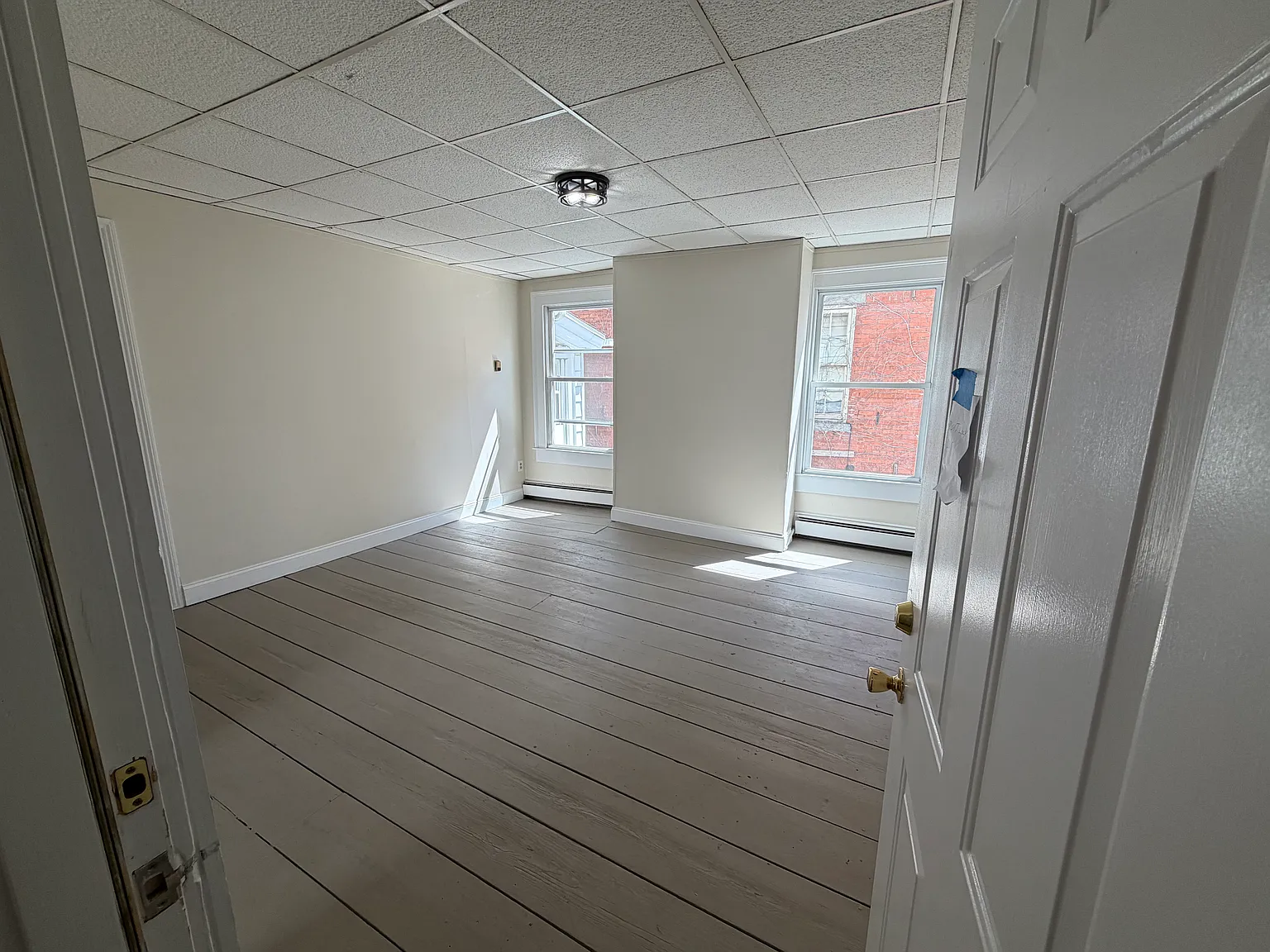 3 bed, 1120 sqft, $2,750 — Photo 3