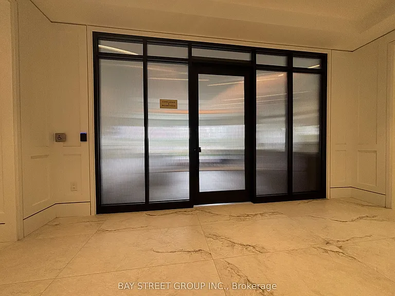 4010 Eglinton Ave W #605 — Photo 18