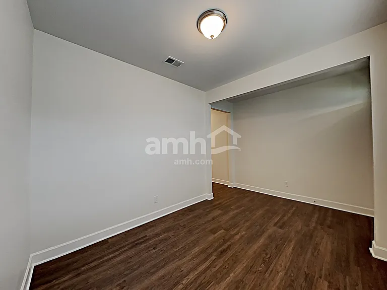 4509 Tarpon Dr — Photo 10