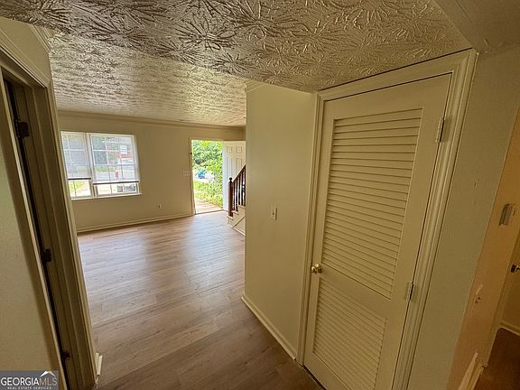 3rd image of 1727 Salem Woods Dr SE APT A