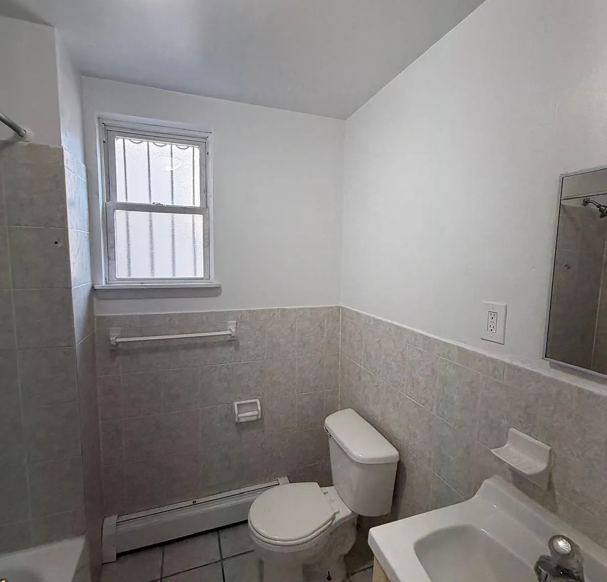 2 bed, 1000 sqft, $1,850 — Photo 4