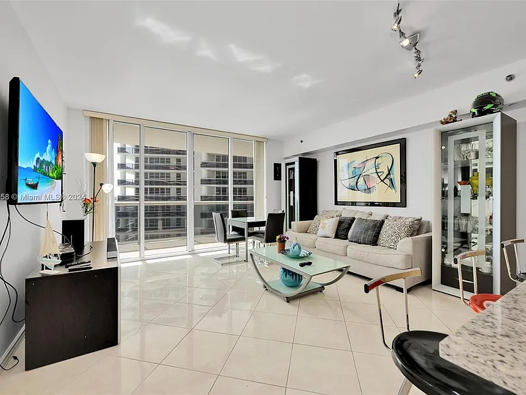 1830 S Ocean Dr #2505 — Photo 4
