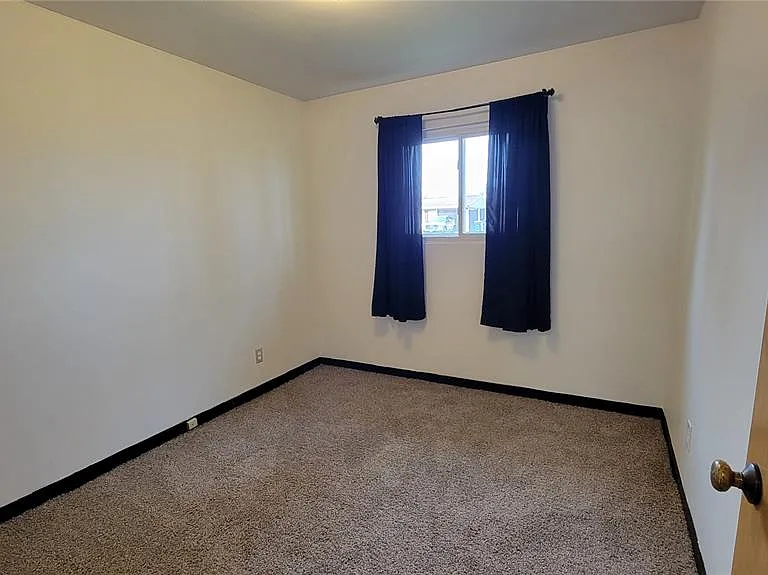 4204 Beauty Ln — Photo 7