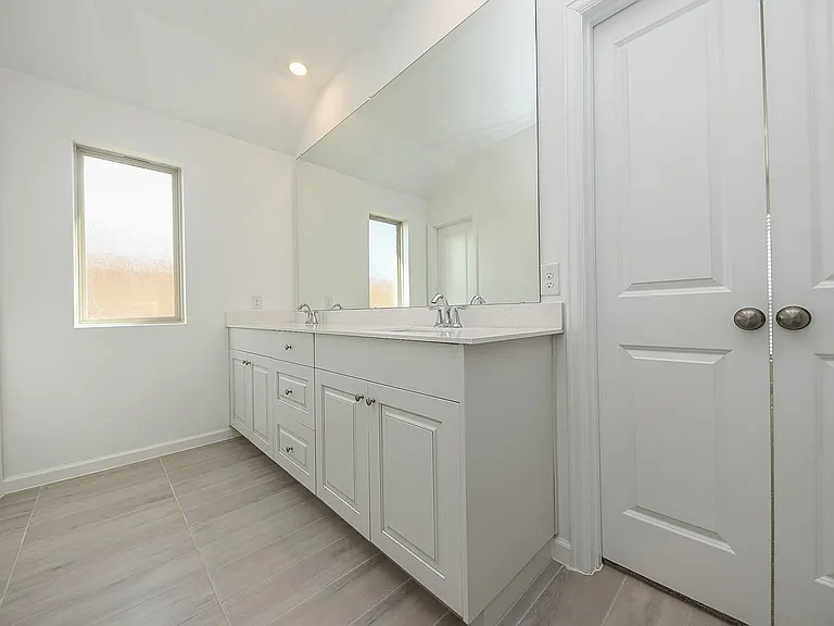 30327 Centipede Grove Ln — Photo 11