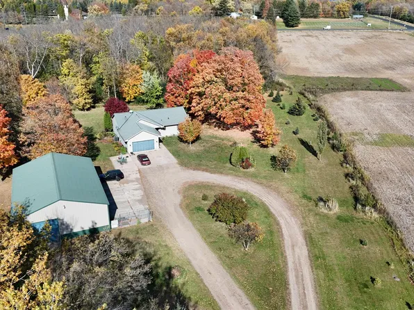 718 487th St, Stanchfield, MN 55080