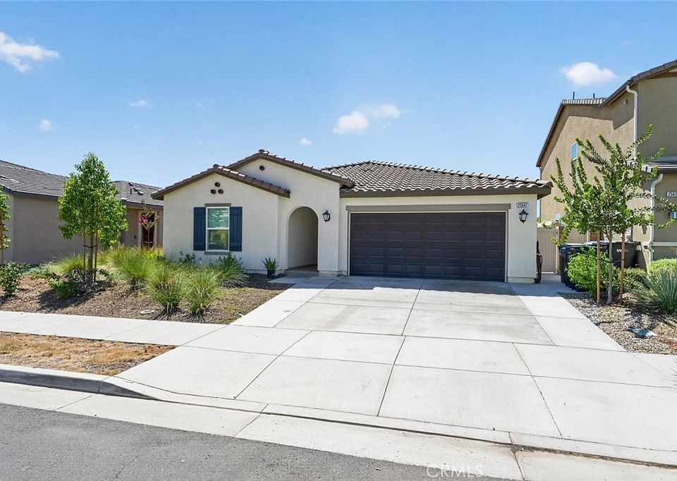 1st image of 25647 Sedona Ln