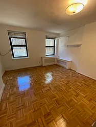 Rented by Green Line Realty