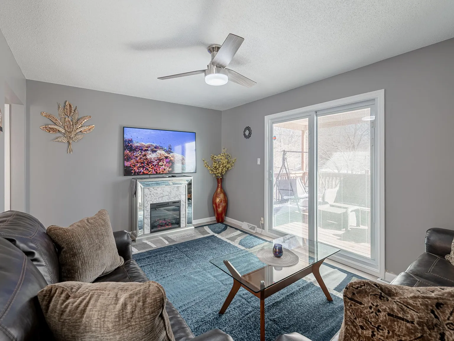 3 bed, 1500 sqft, $2,899 — Photo 4
