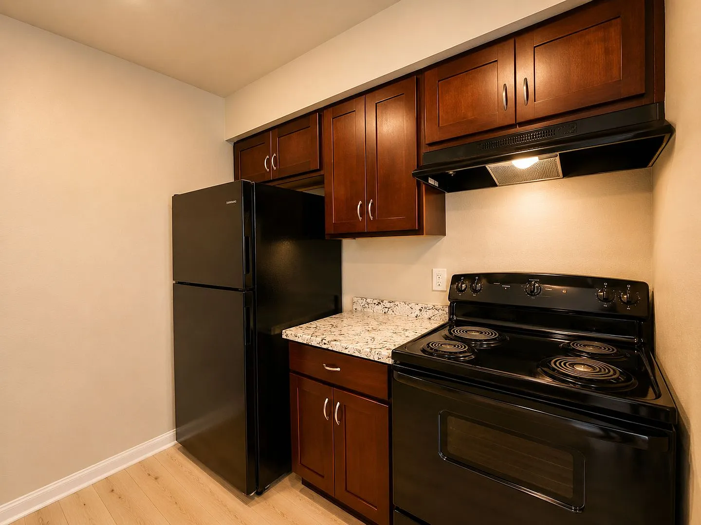 1 Bedroom/1 Bathroom Apartment in Downtown Batesville! — Photo 4