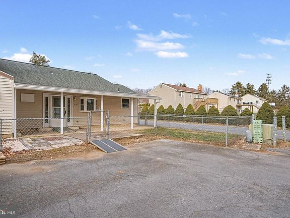 4th image of 7131 Salem Park Cir