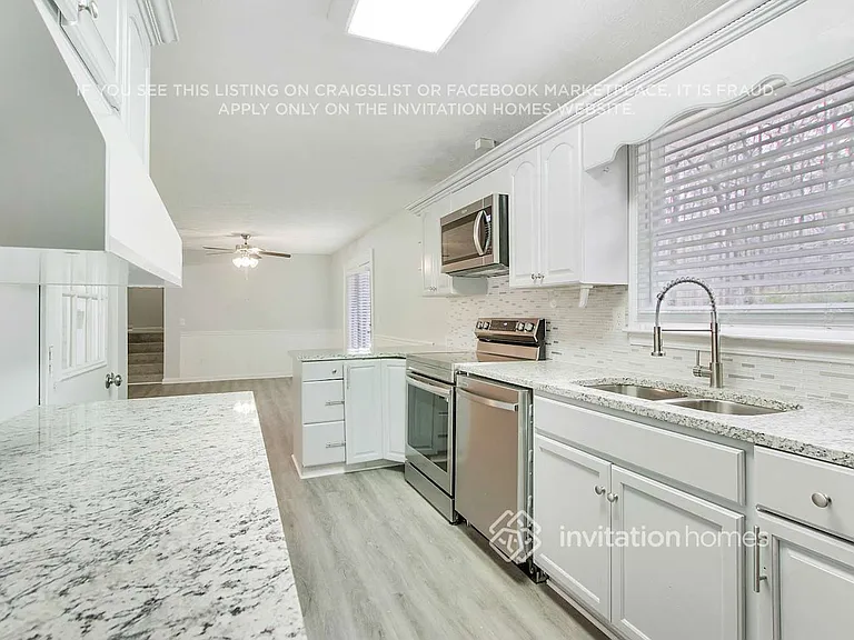 7280 Hollyhock Dr — Photo 5