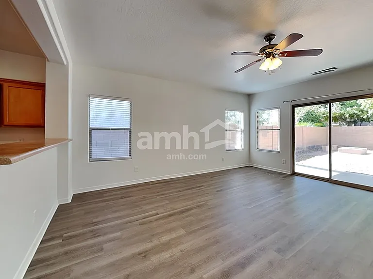 18641 W Mission Ln — Photo 6