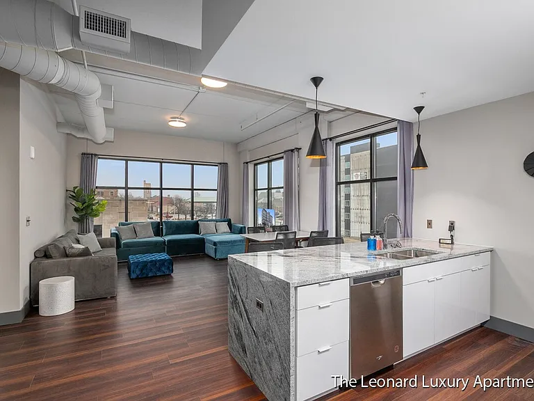 The Leonard Luxury Apartments — Photo 24