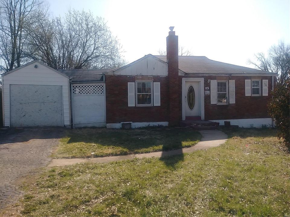 1st image of 64 Mayme Dr