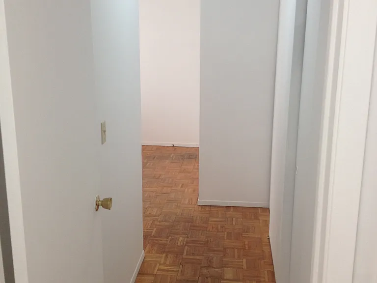 407 Lake St #B21 — Photo 11