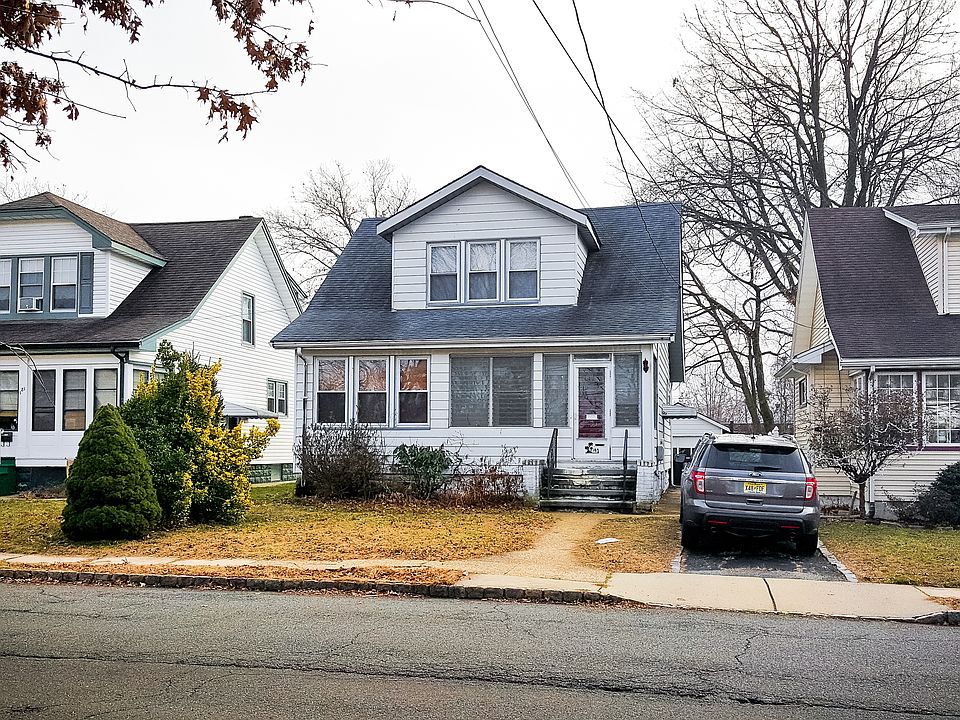 2nd image of 185 Smallwood Ave