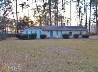 715 McLean St, Metter, GA 30439