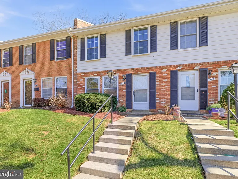 102 N Duke Dr — Photo 4