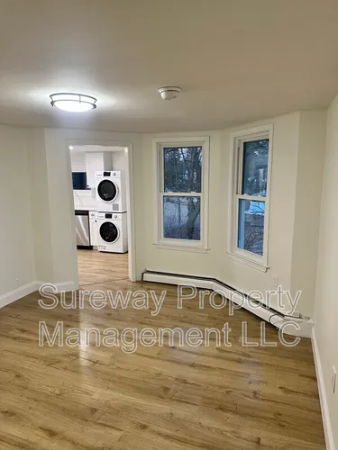 175 Bate Ave #B Photo 1