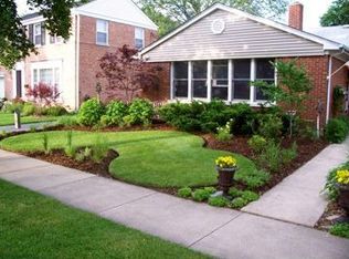 921 N Patton Ave, Arlington Heights, IL 60004