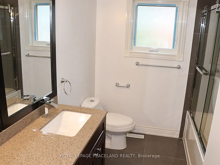 609 Walpole Cres — Photo 15