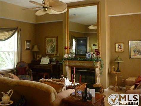 4th image of 1105 Avondale Ct