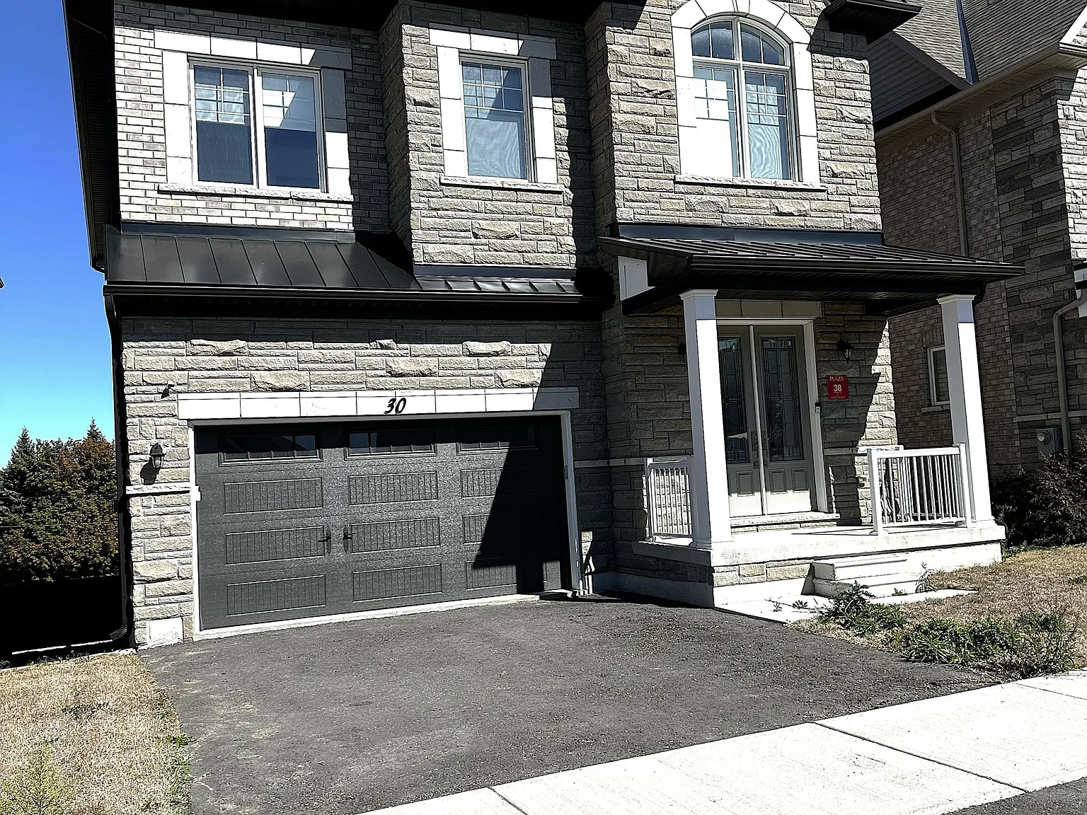 4 bed, $5,500 — Photo 1